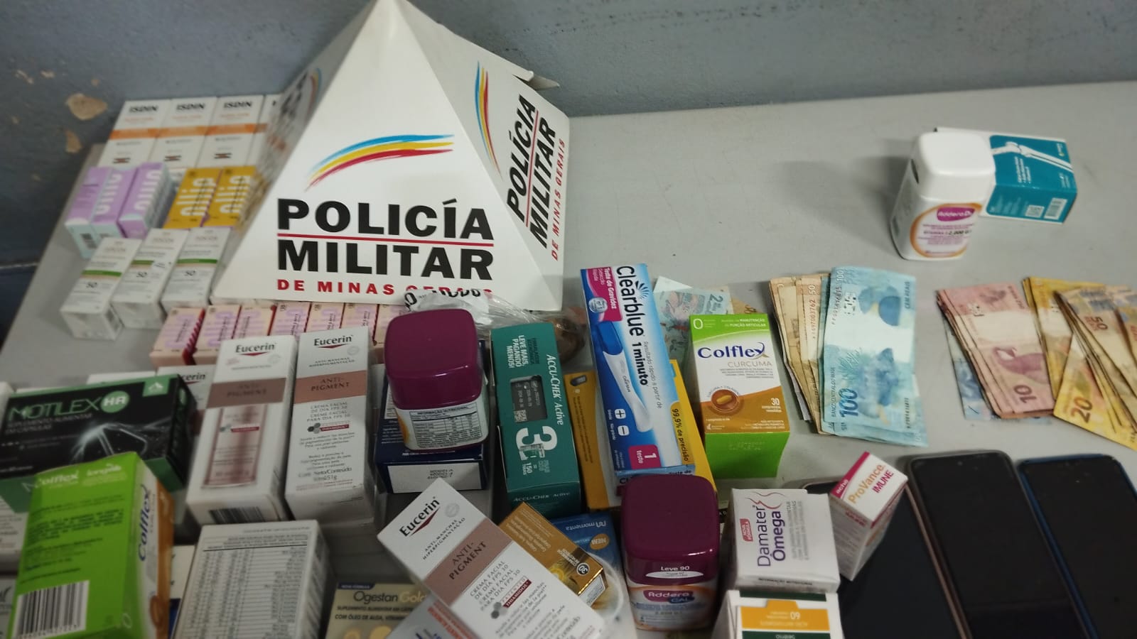 Prisão de Trio por Furto em Farmácias de Patos de Minas