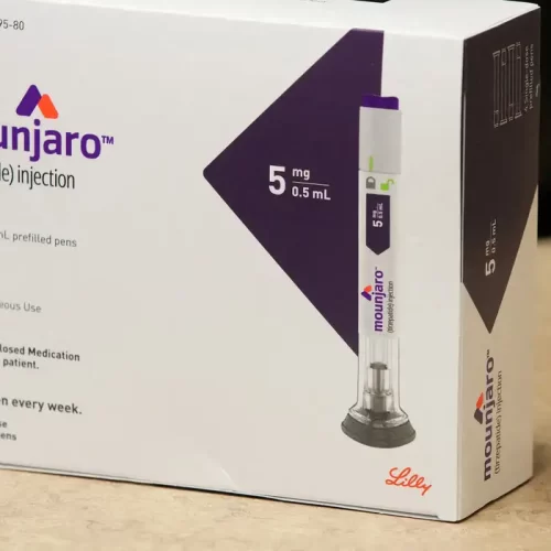 Anvisa alerta para anúncios falsos sobre canetas emagrecedoras