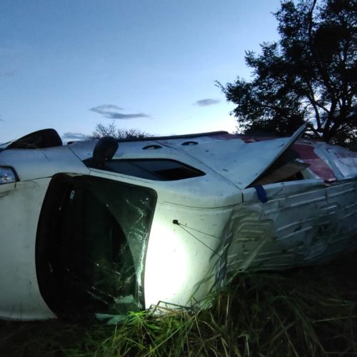 Acidente Sem Vítimas na MGC-354: Veículo Capota Após Aquaplanagem