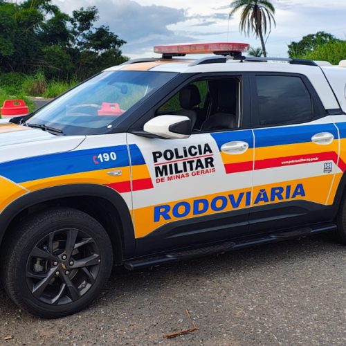 Polícia Militar Rodoviária apreende caminhão com documento falso em Patos de Minas